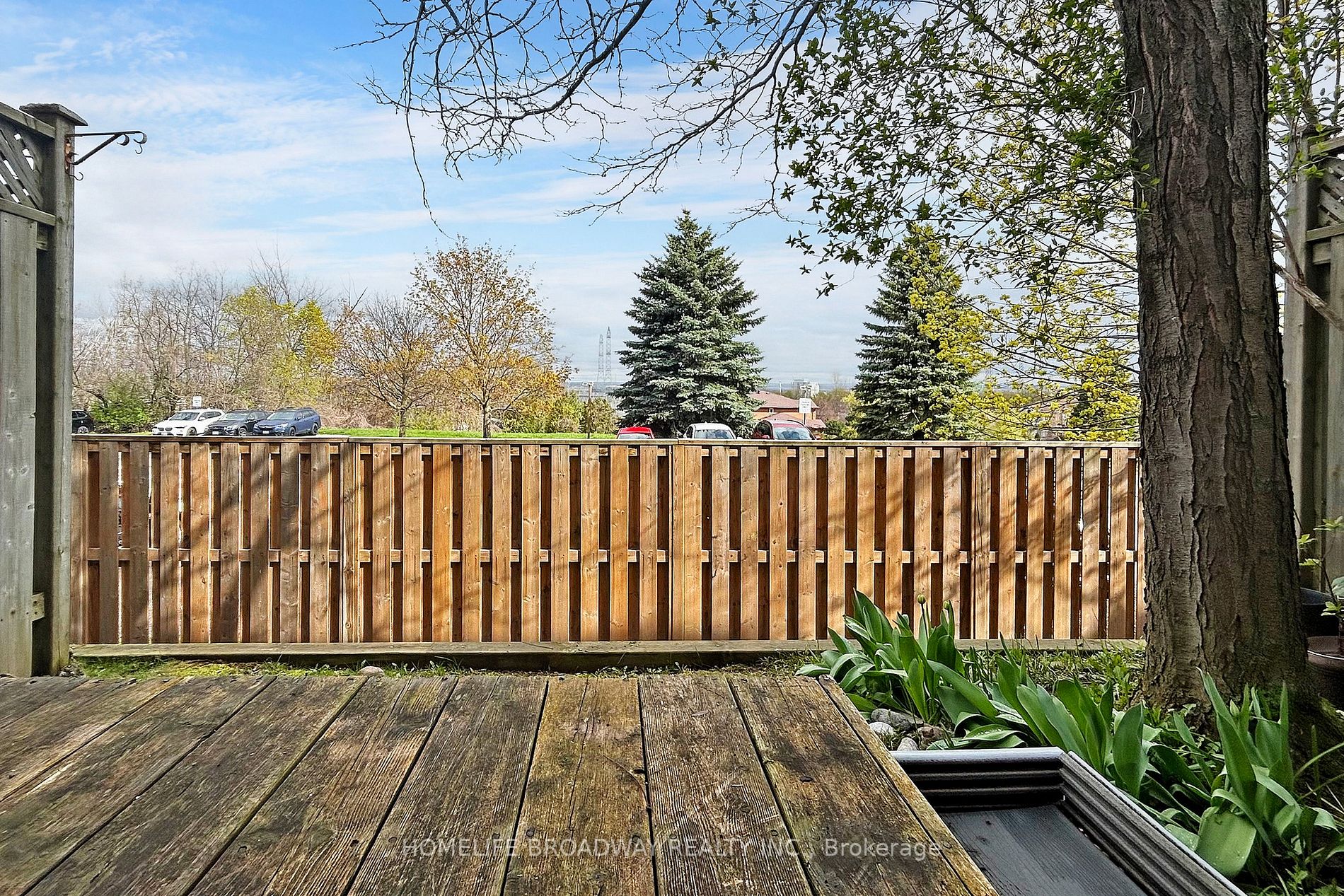 23 Bethune Way, #17