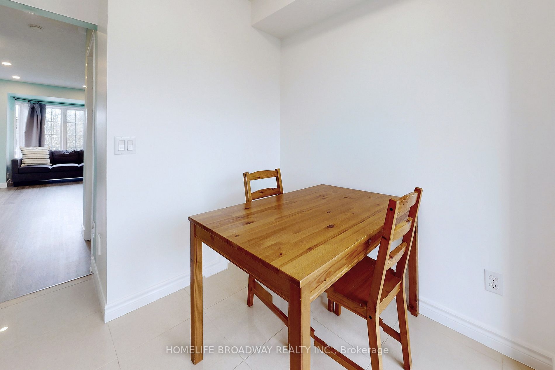 23 Bethune Way, #17