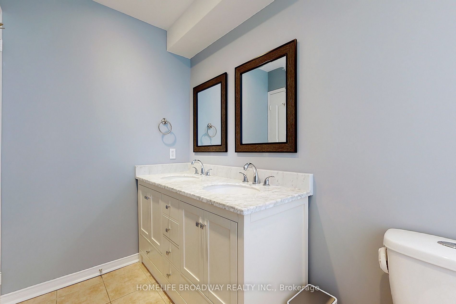 23 Bethune Way, #17