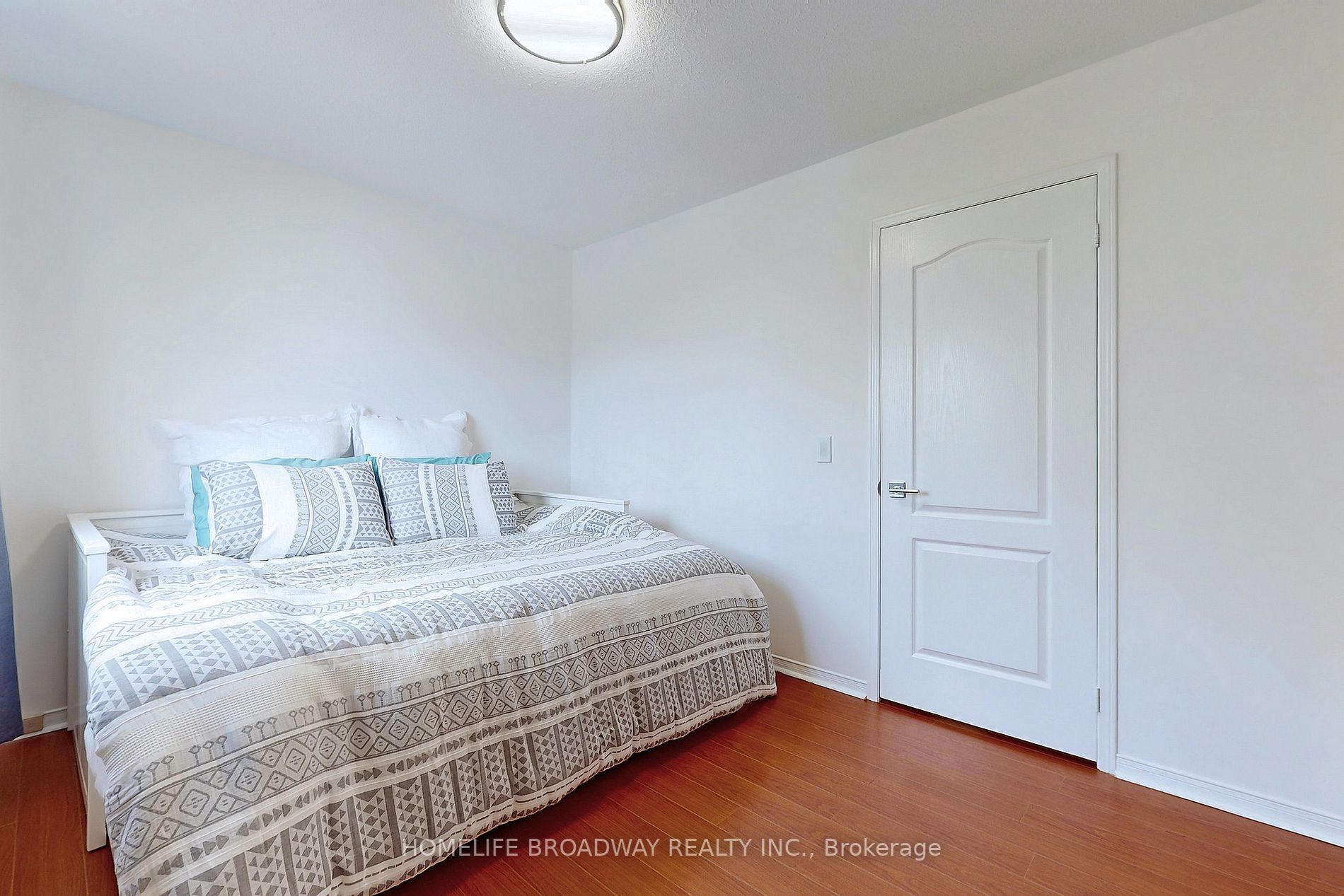23 Bethune Way, #17