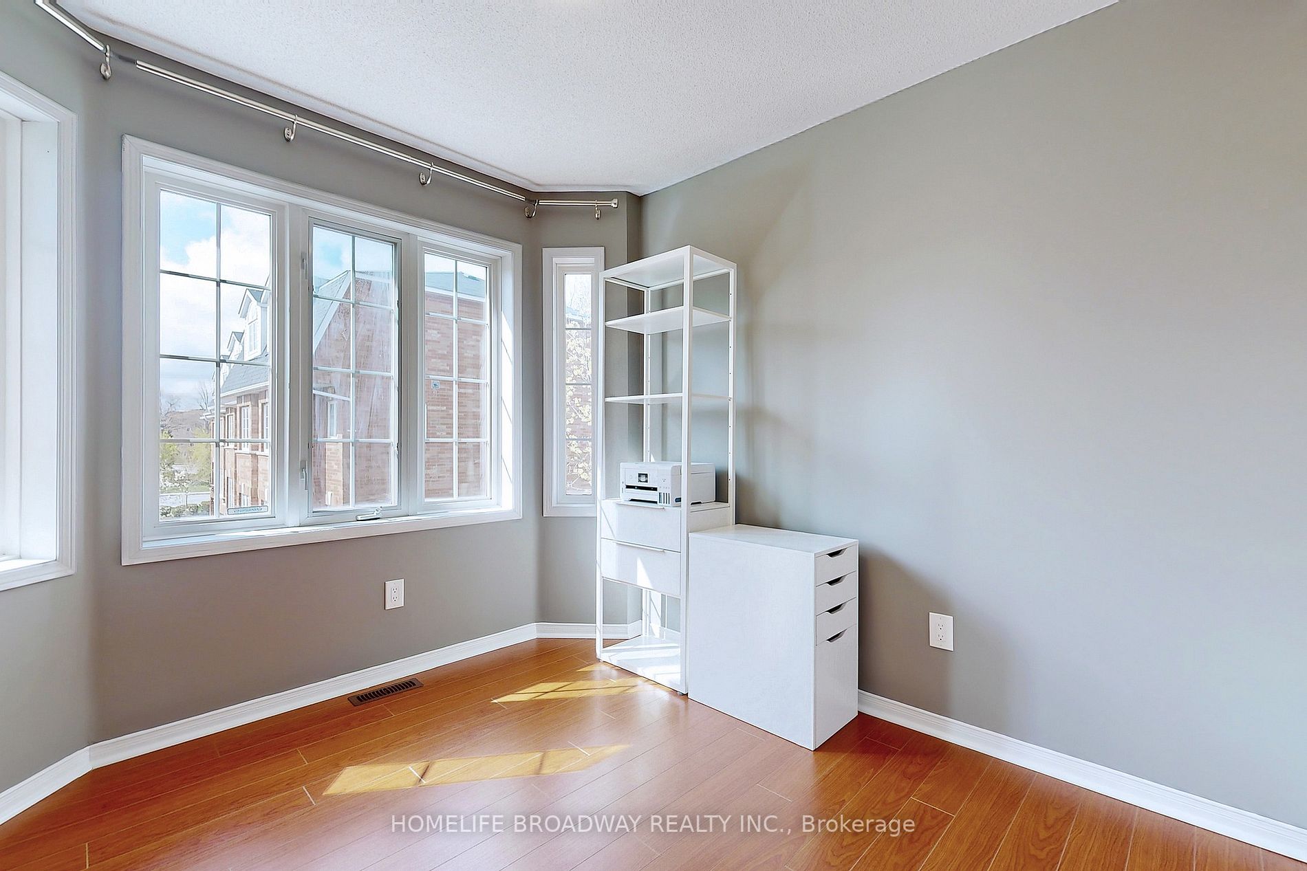 23 Bethune Way, #17