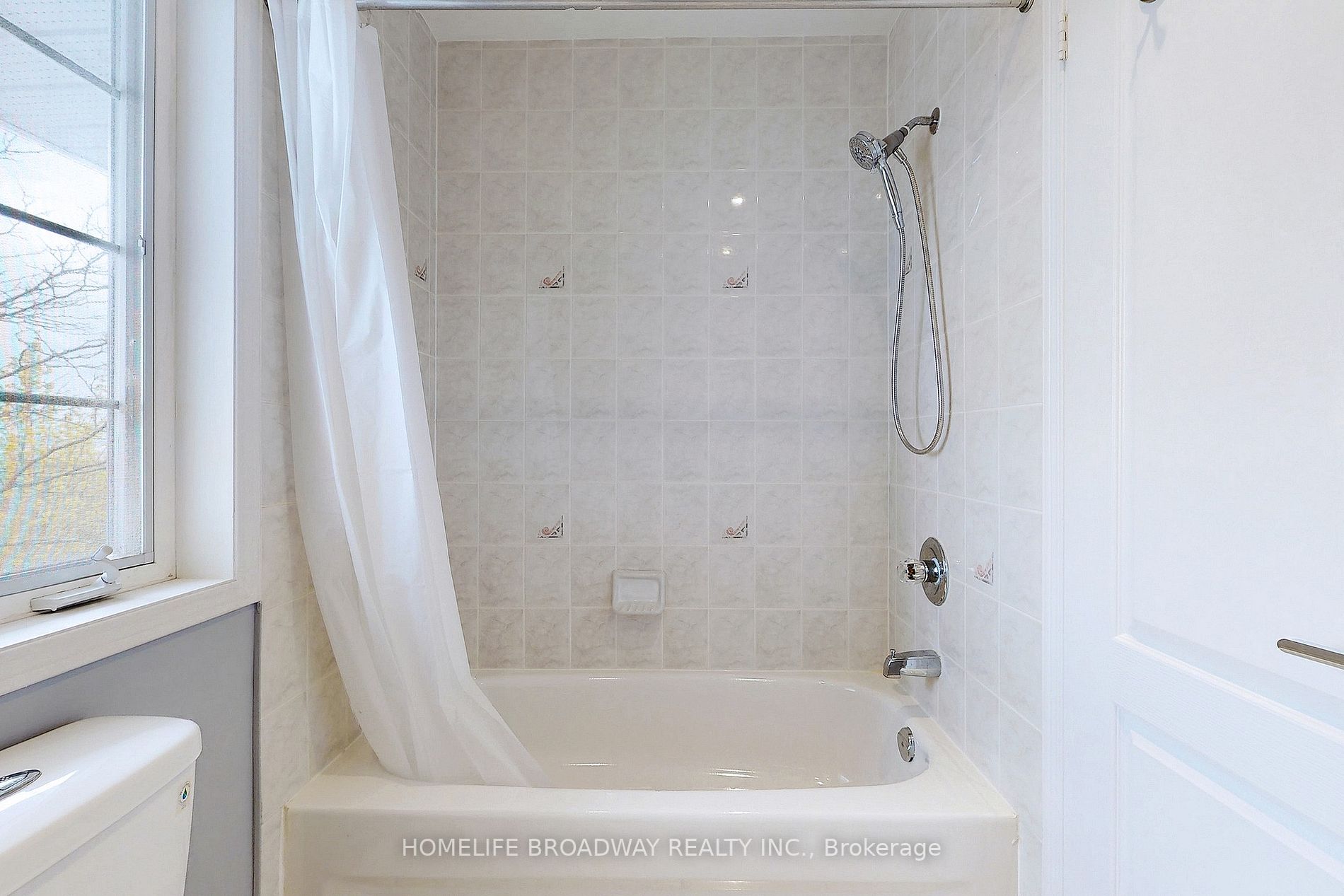 23 Bethune Way, #17