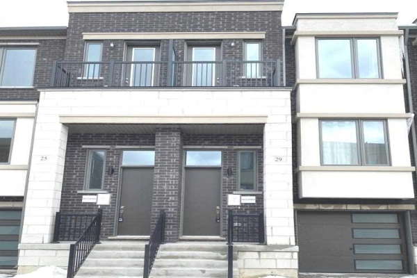 29 Rattenbury Rd, Vaughan