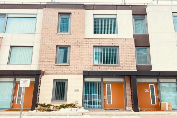 1050 Portage Pkwy, Vaughan