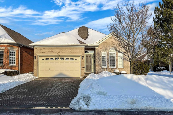 35 Seves Approach, Whitchurch-Stouffville