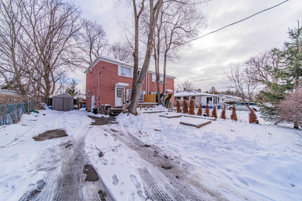 235 Axminster Dr, Richmond Hill