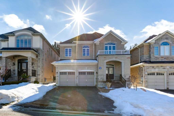 1199 Stuffles Cres, Newmarket