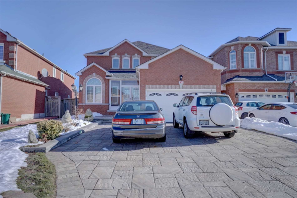 37 Jordana Dr, Markham