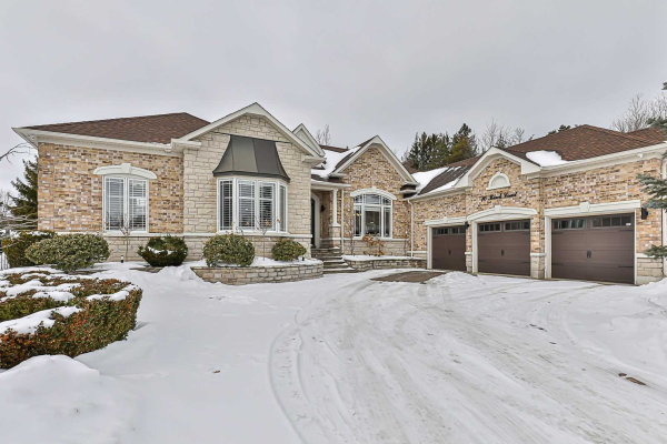 10 Black Crt, Aurora