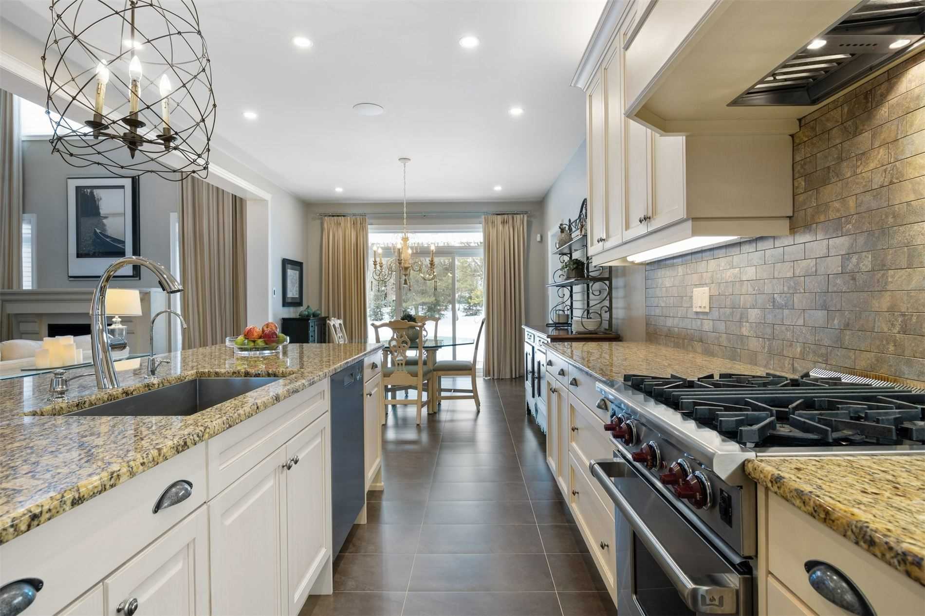 47 Whitewood Dr