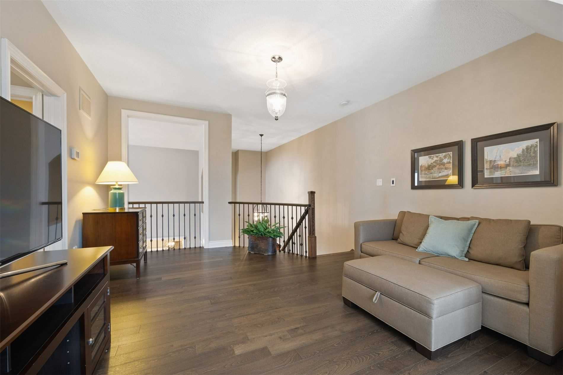 47 Whitewood Dr