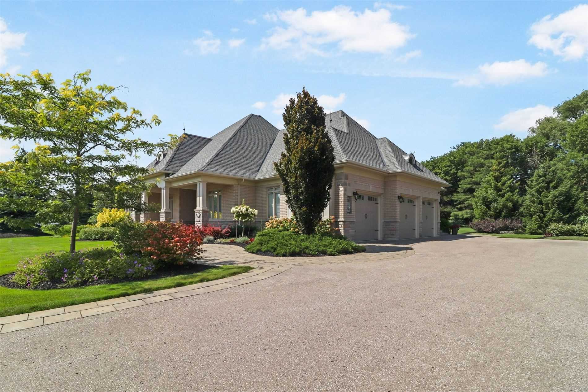 47 Whitewood Dr