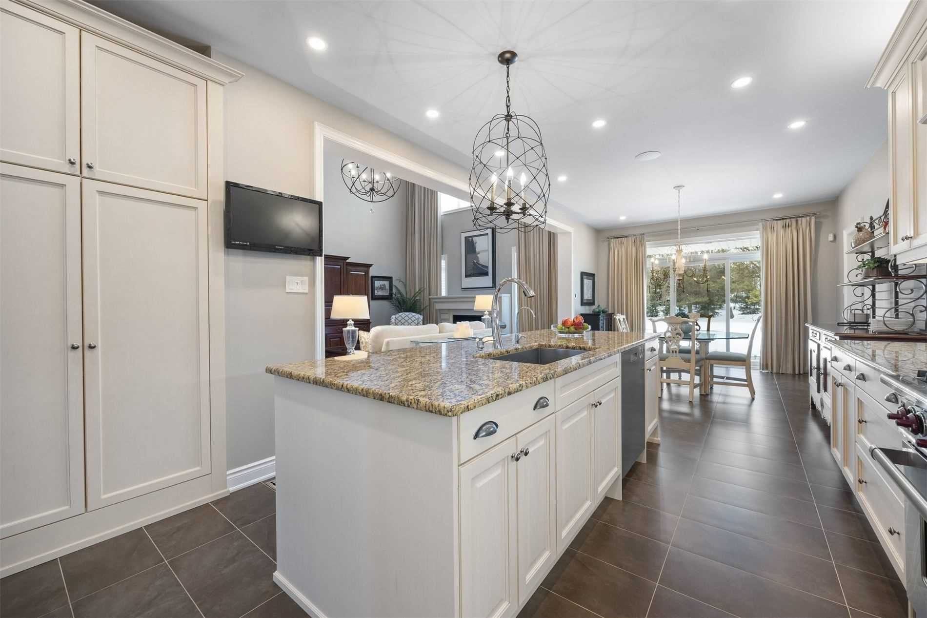 47 Whitewood Dr