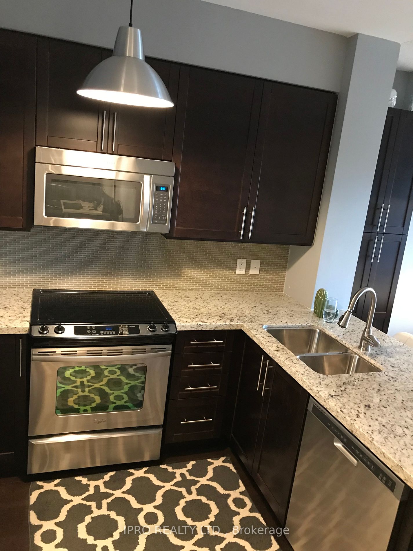 8302 Islington Ave W, #414