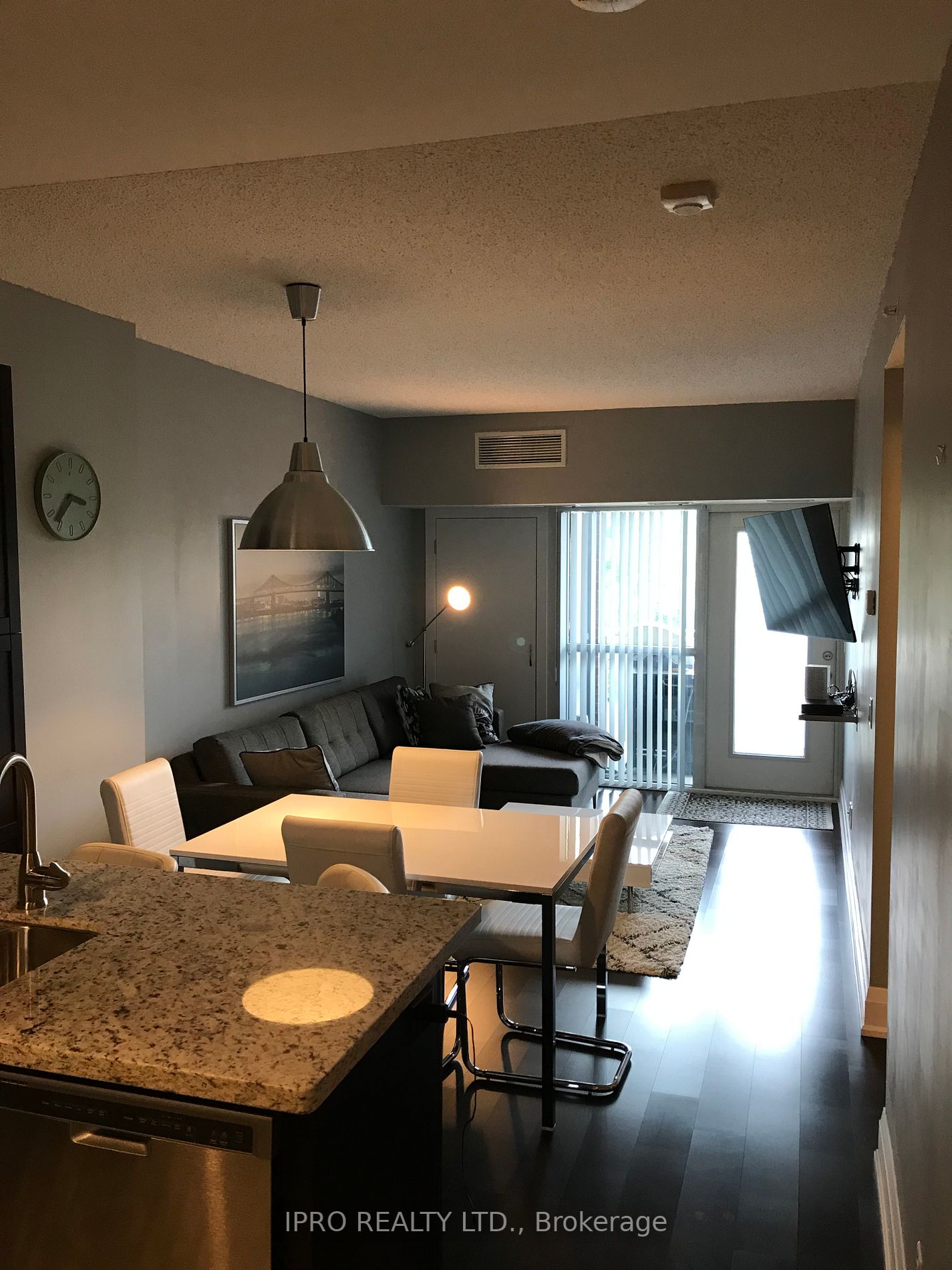 8302 Islington Ave W, #414