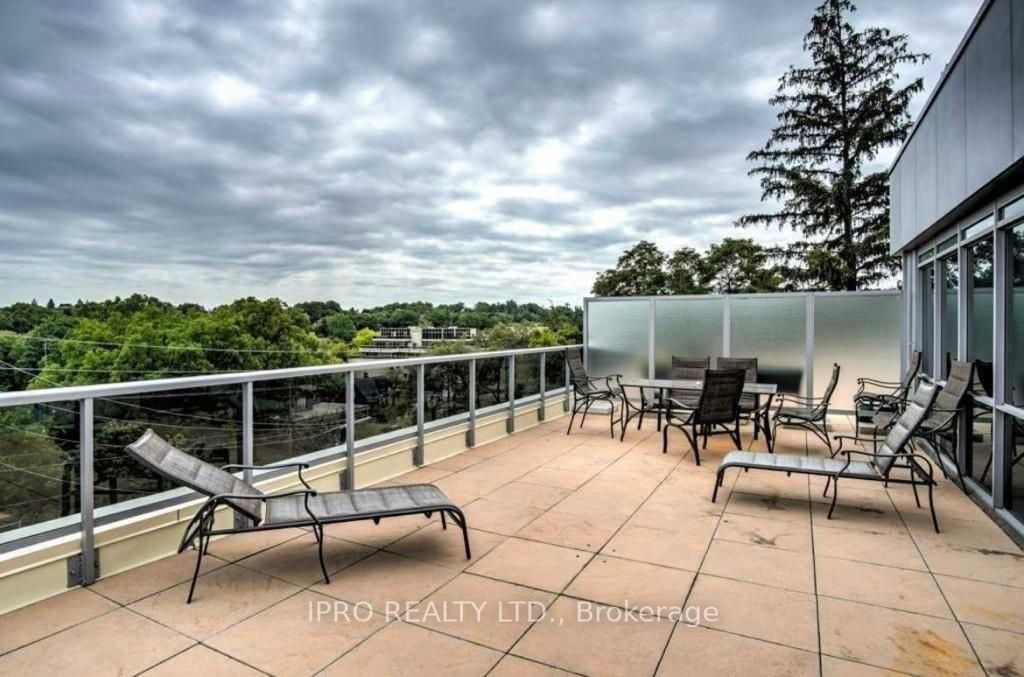 8302 Islington Ave W, #414