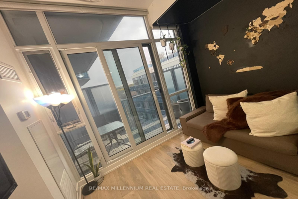 9471 Yonge St, Richmond Hill