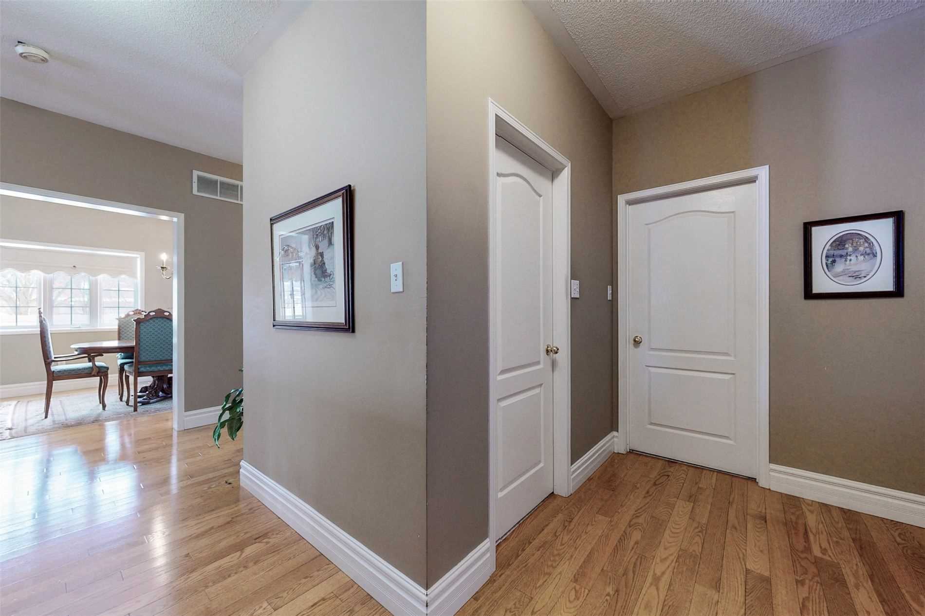 Listing N5945265 - Large Photo # 19