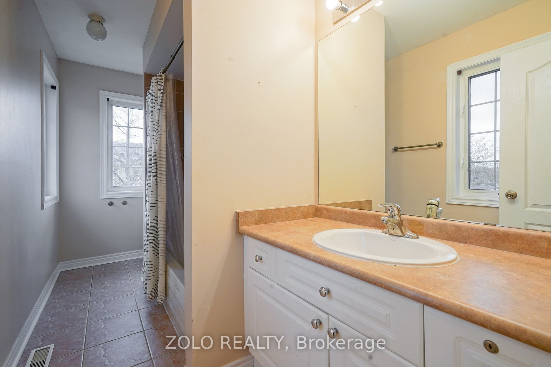 Listing N5945880 - Large Photo # 22