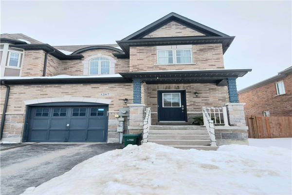 1267 Bardeau St, Innisfil