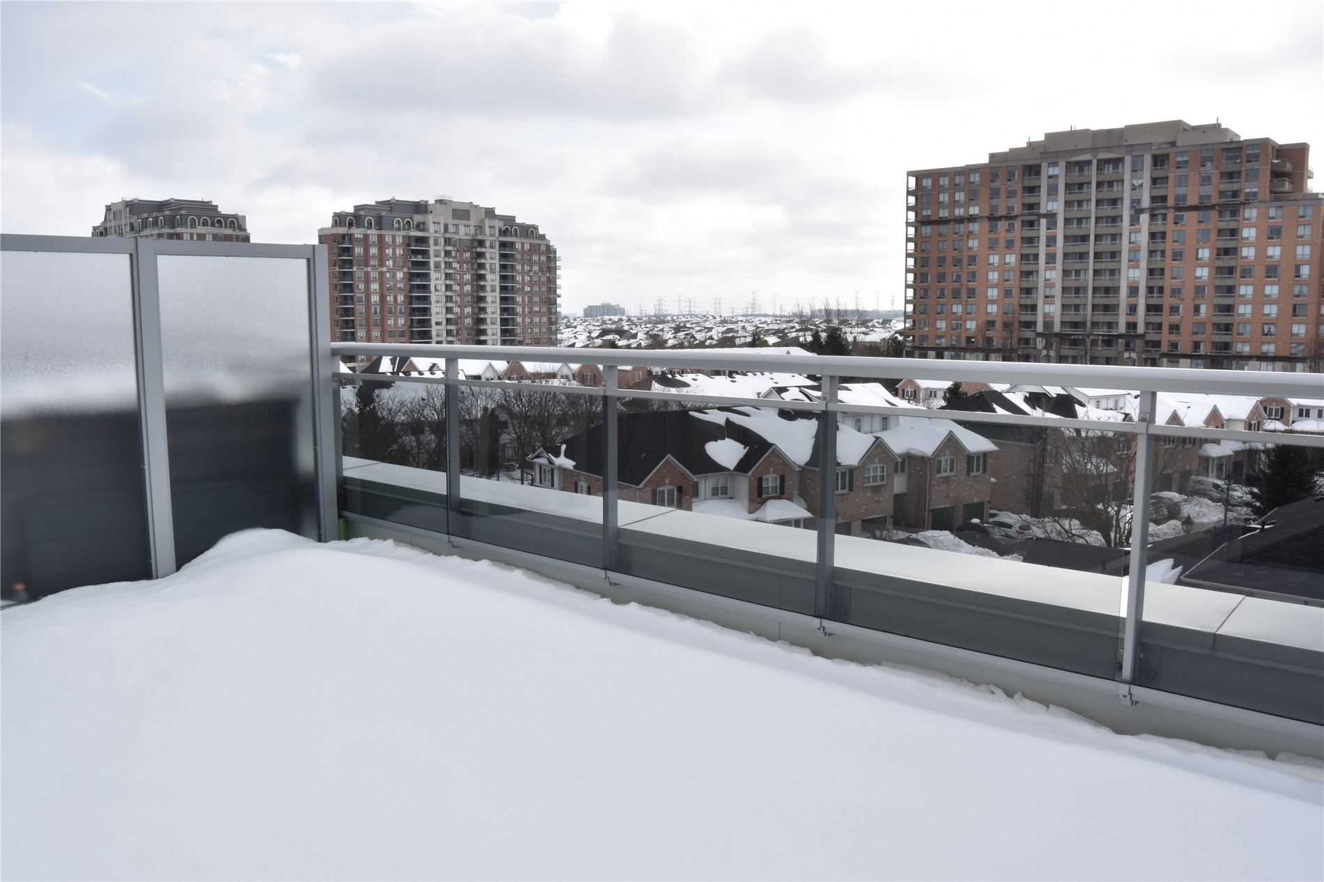 9199 Yonge Street, #517