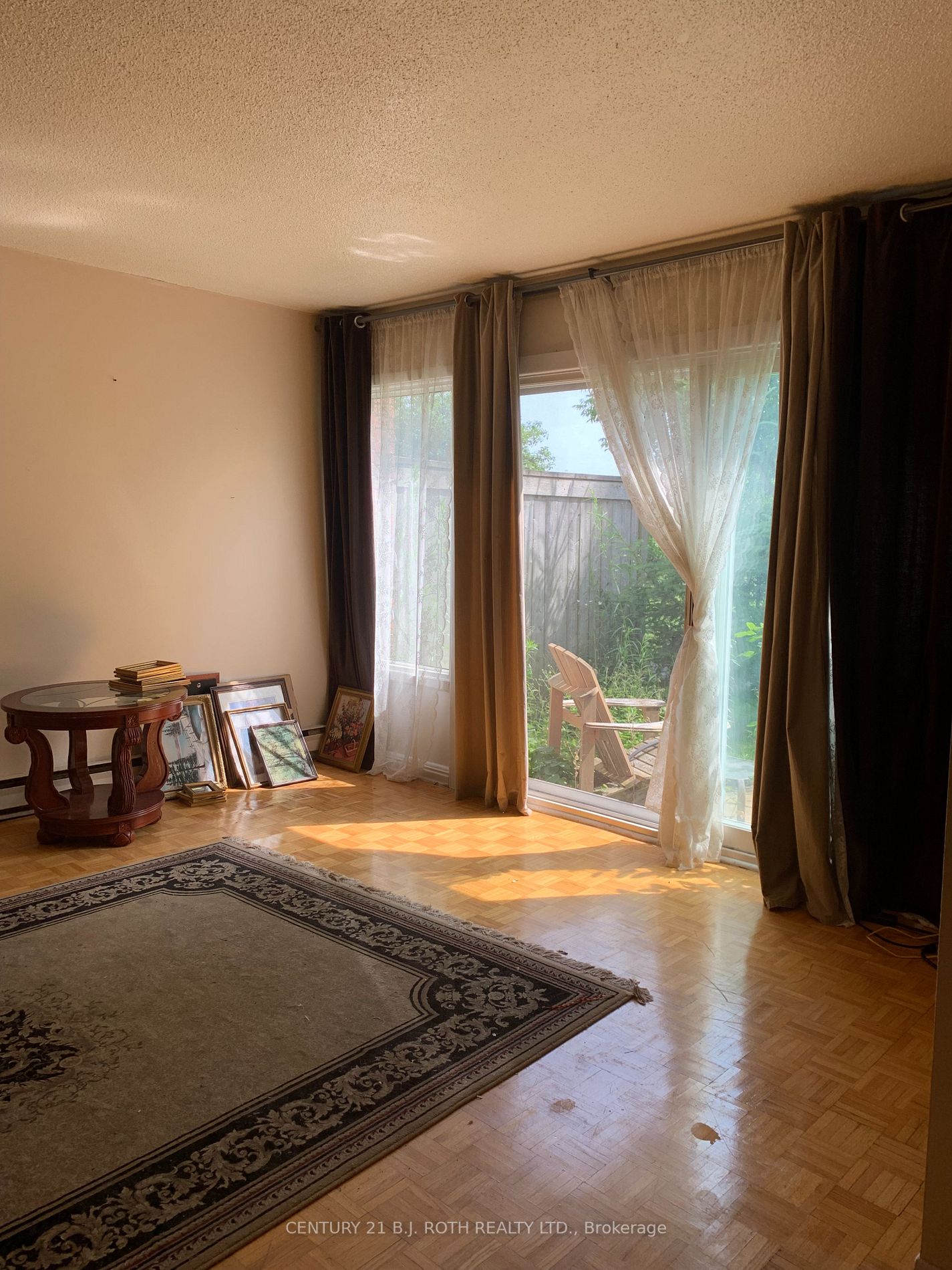 Listing N5947904 - Large Photo # 4