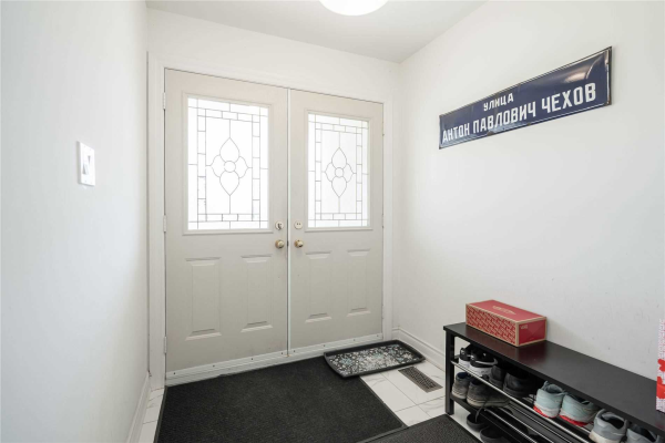 132 Oxford St, Richmond Hill