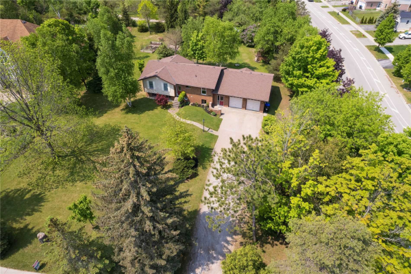 2236 Adullam Ave, Innisfil