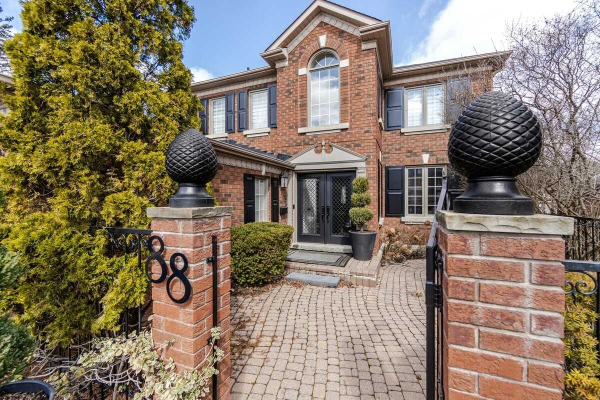 88 Regent St, Richmond Hill