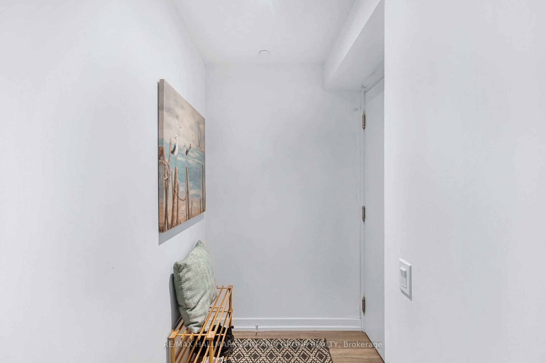 950 Portage Pkwy, #3905