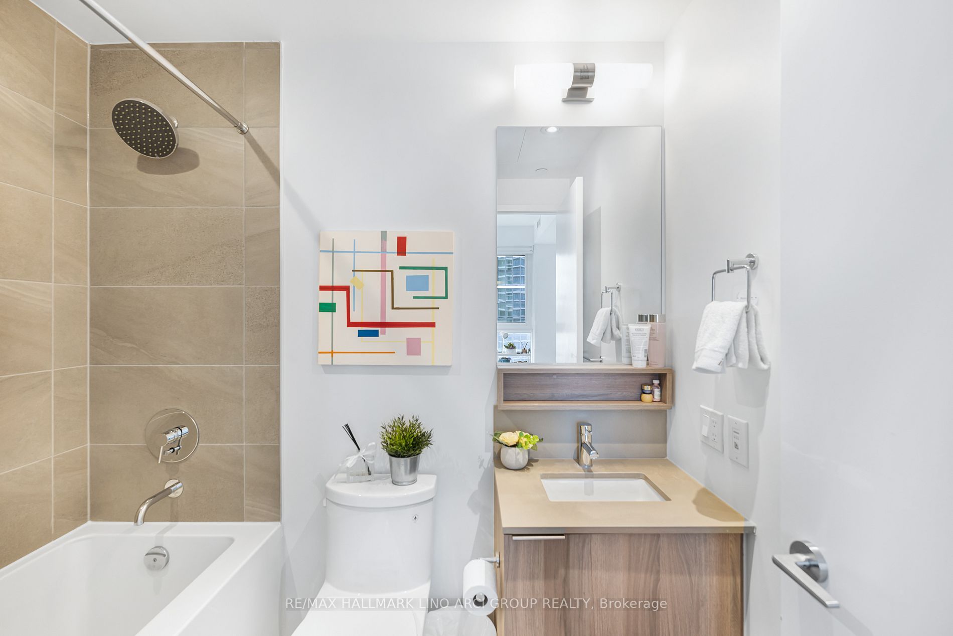 950 Portage Pkwy, #3905