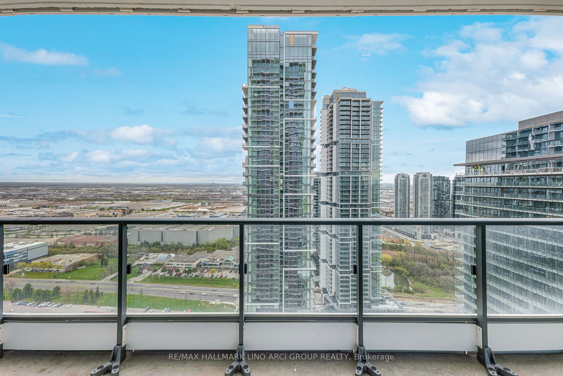 950 Portage Pkwy, #3905