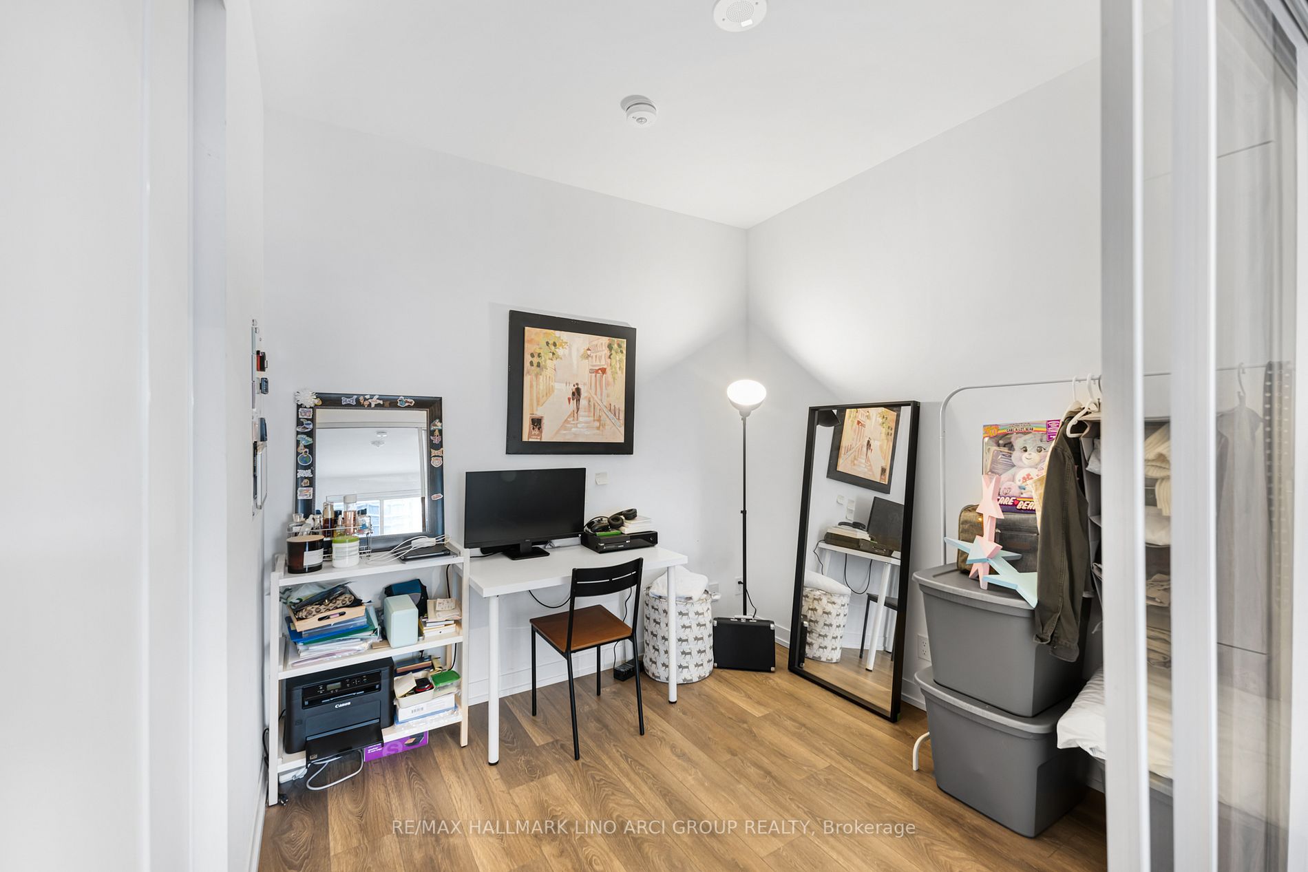 950 Portage Pkwy, #3905