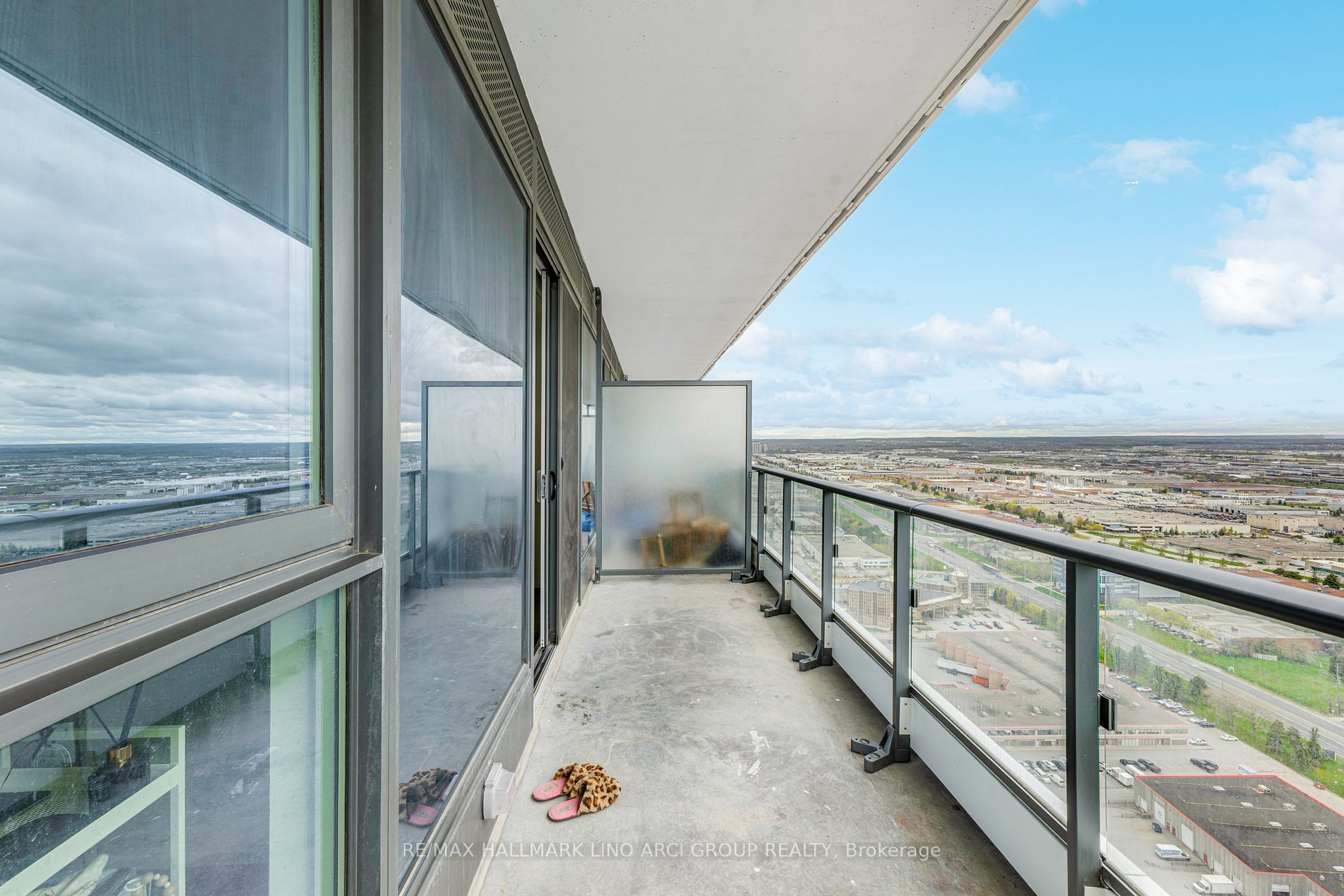 950 Portage Pkwy, #3905