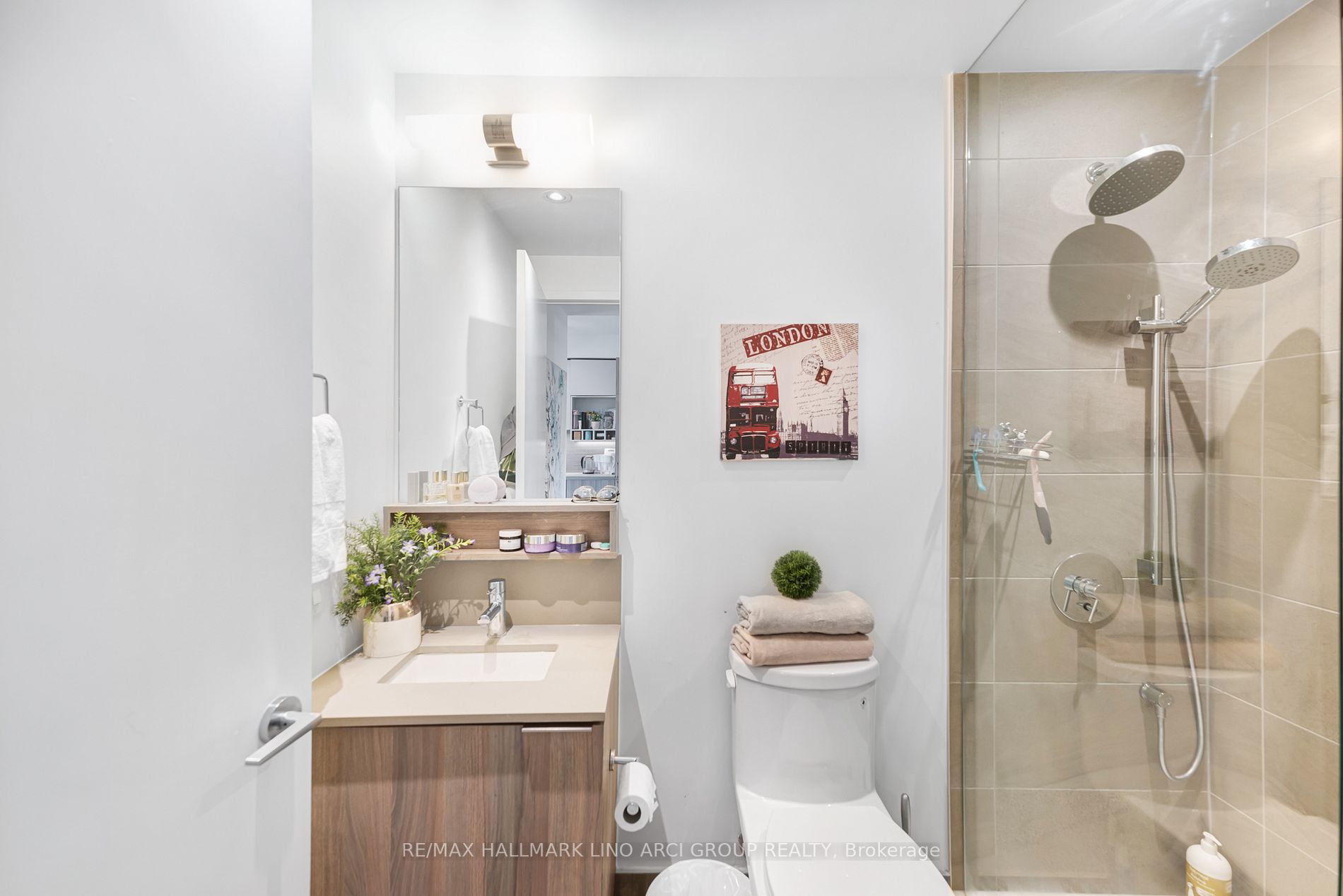 950 Portage Pkwy, #3905