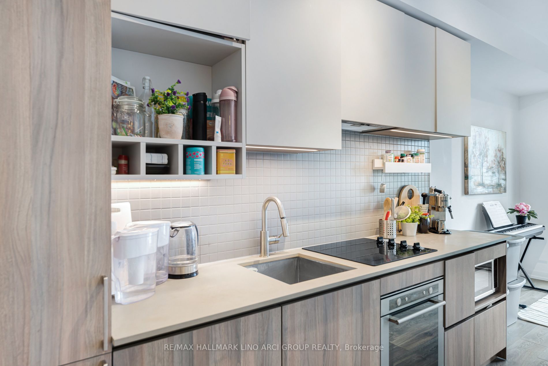 950 Portage Pkwy, #3905