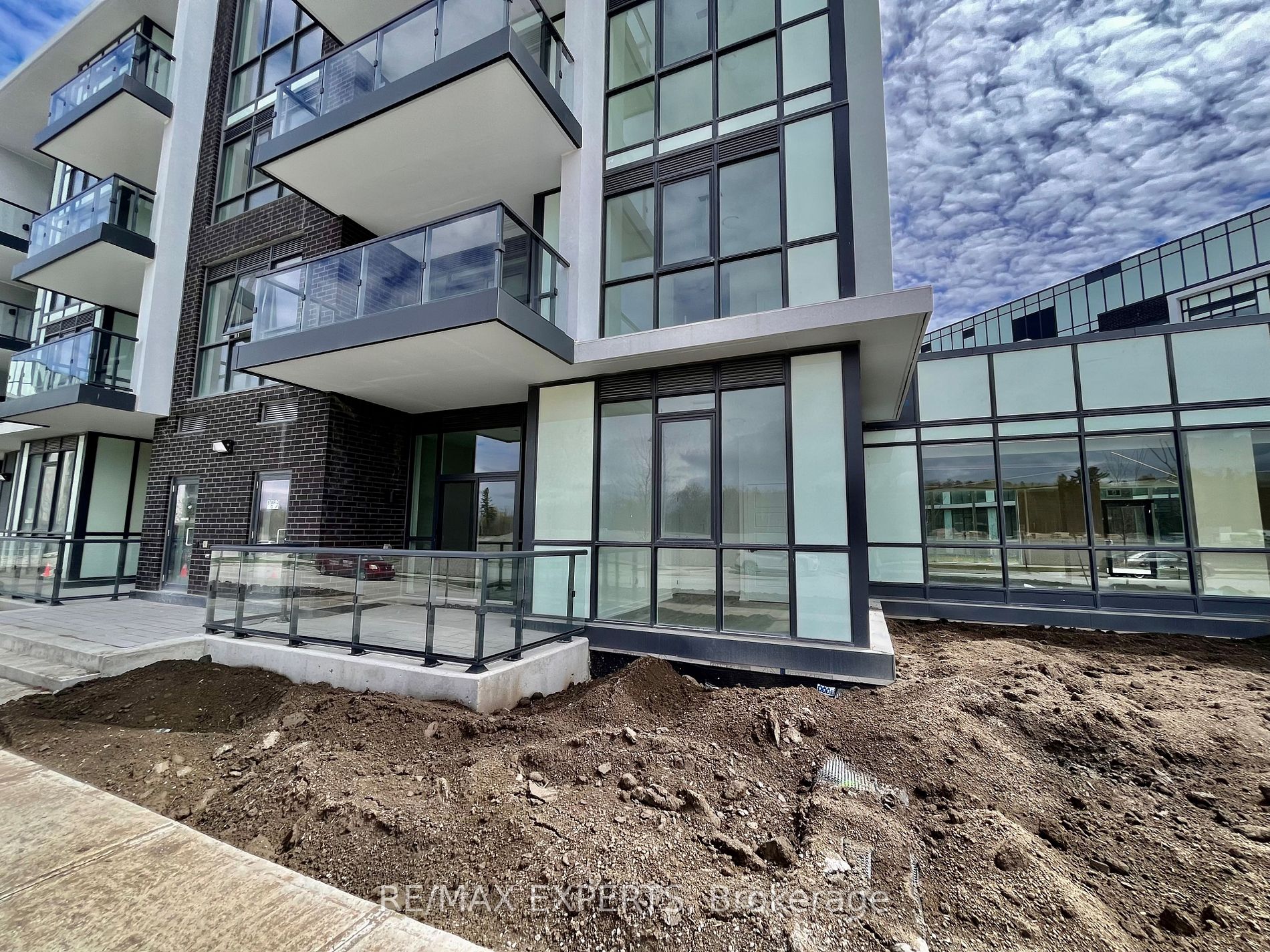 415 Sea Ray Ave, #105