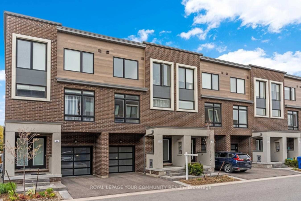 30 Moneypenny Pl, Vaughan