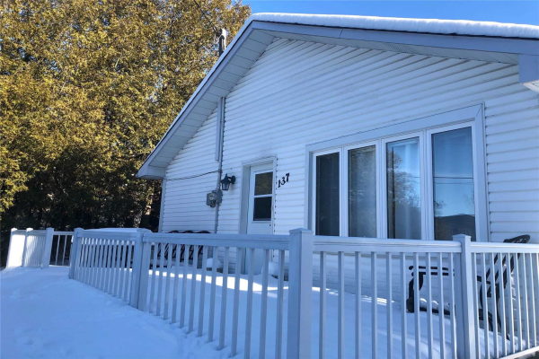 137 Dew St, King