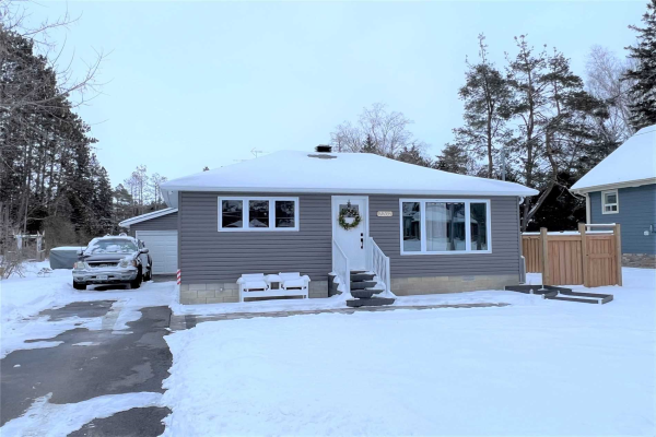 2207 Wards Lane, Innisfil