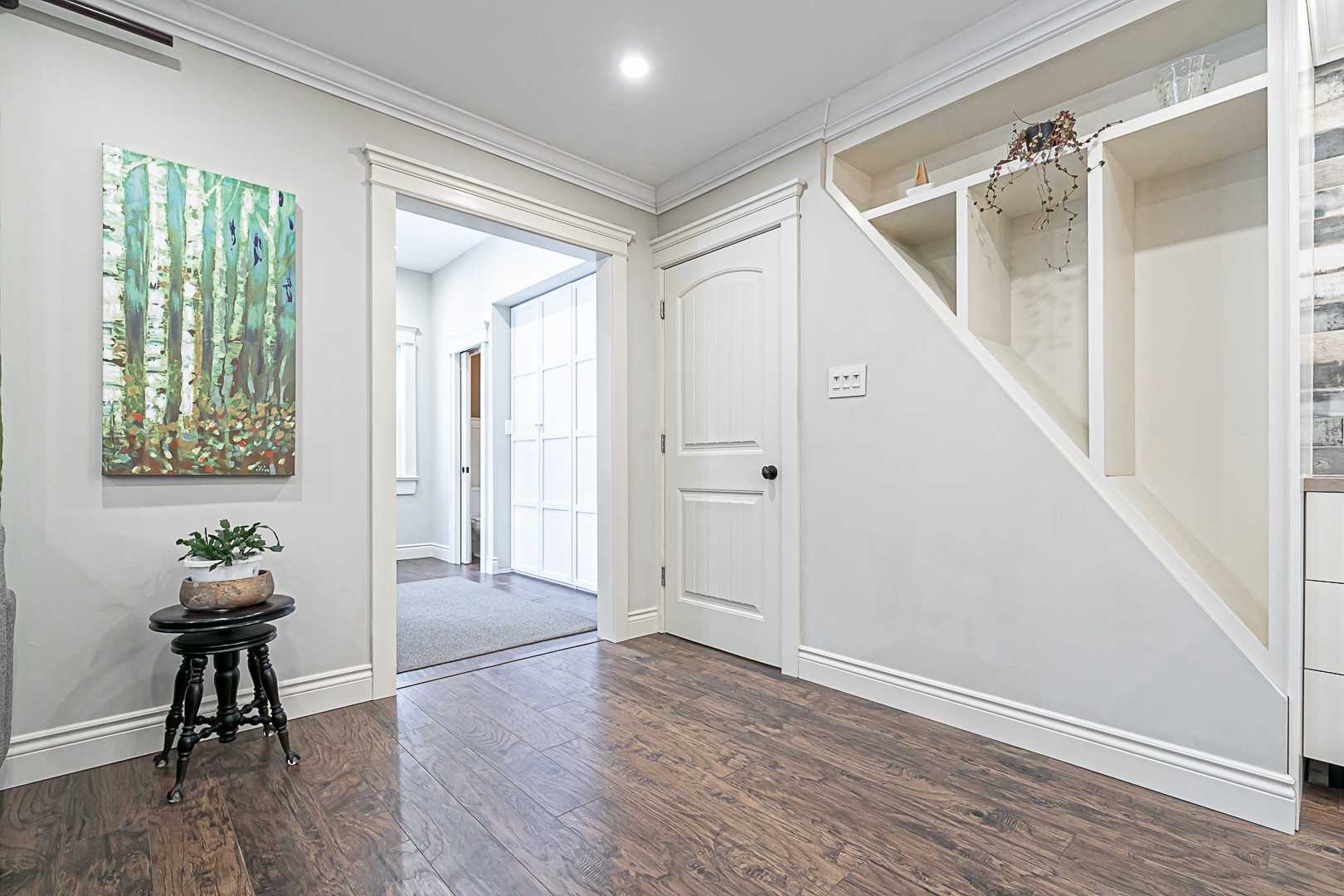 60 Hillview Drive