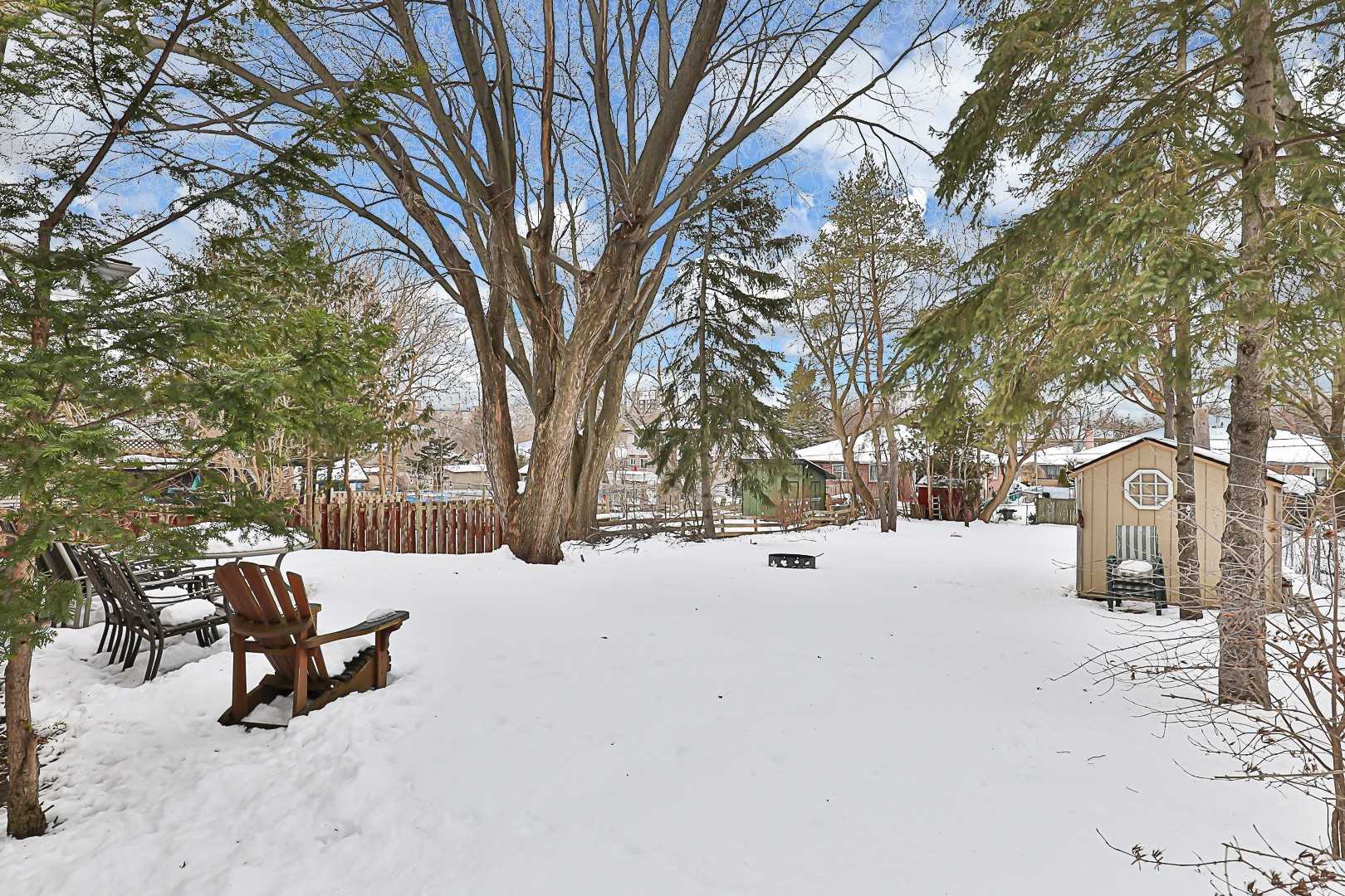 60 Hillview Drive