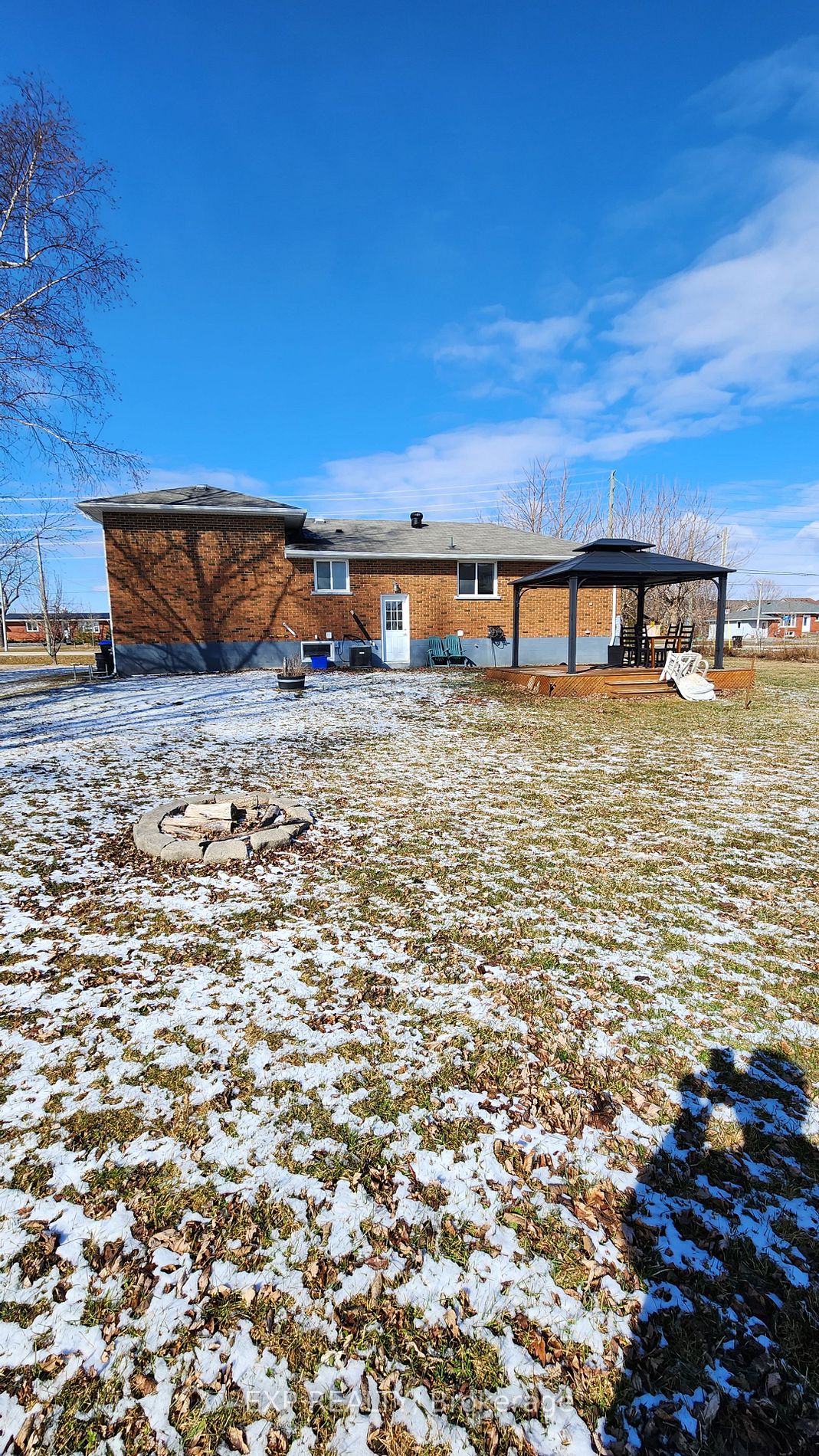 665 Simcoe Road