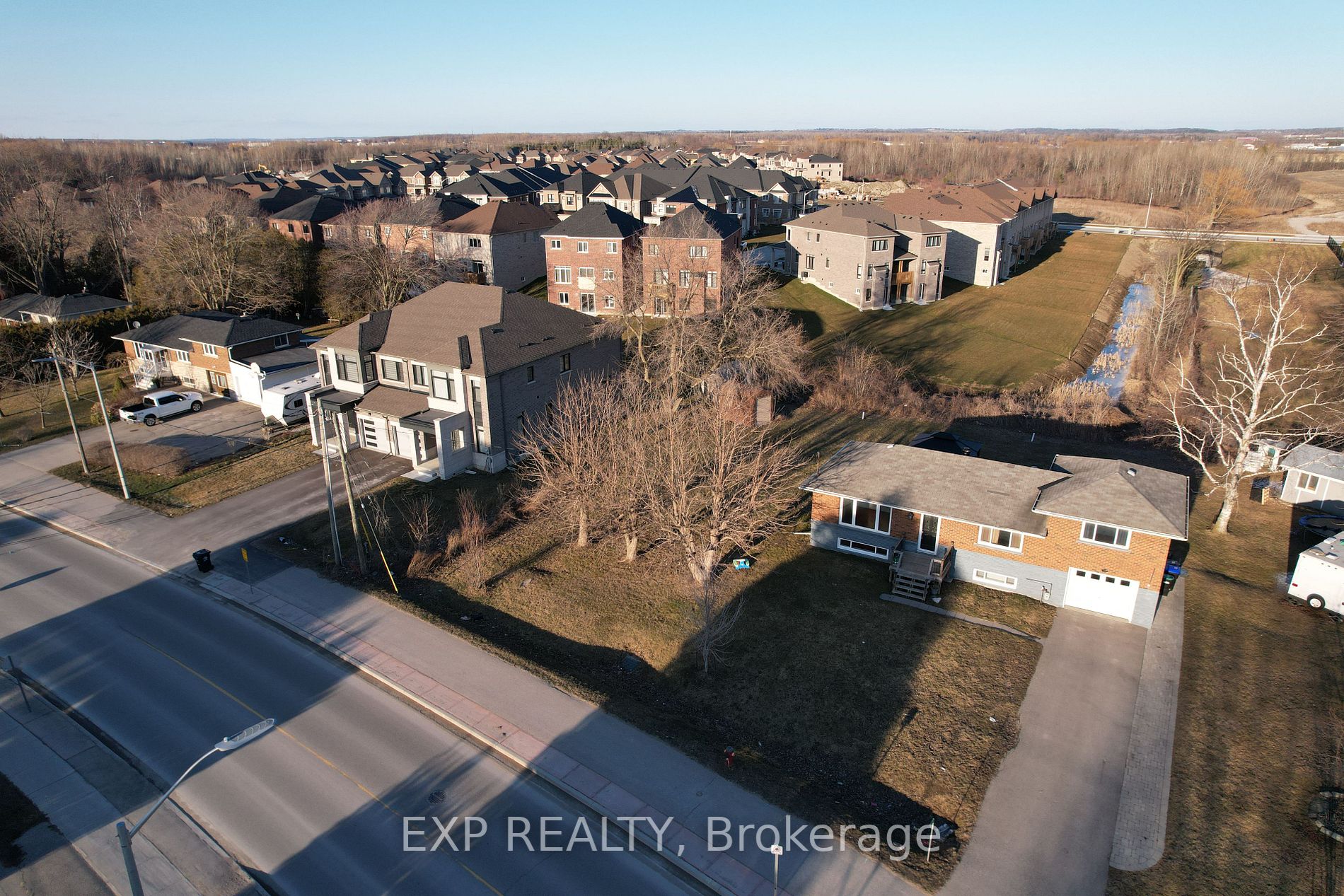 665 Simcoe Road