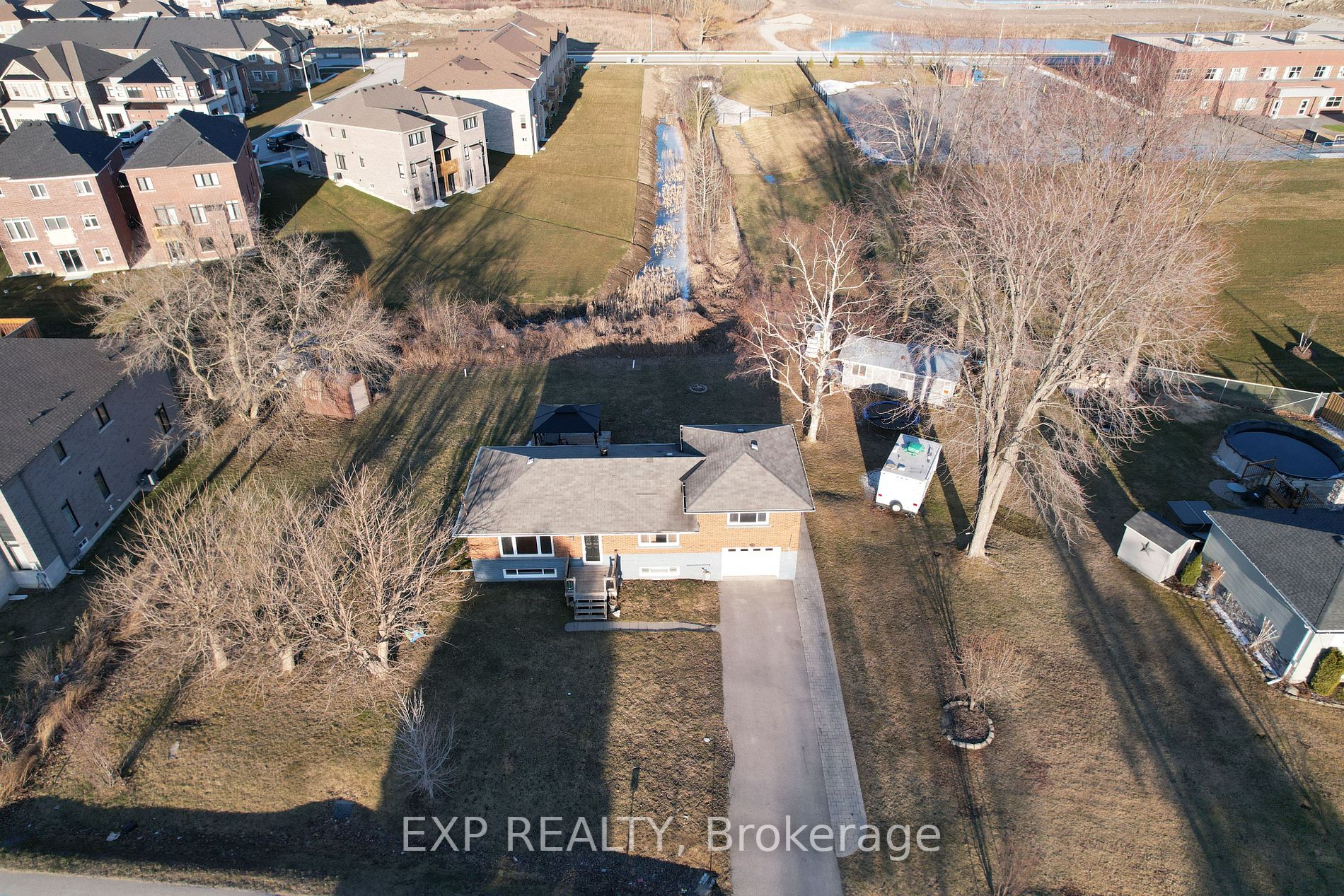 665 Simcoe Road