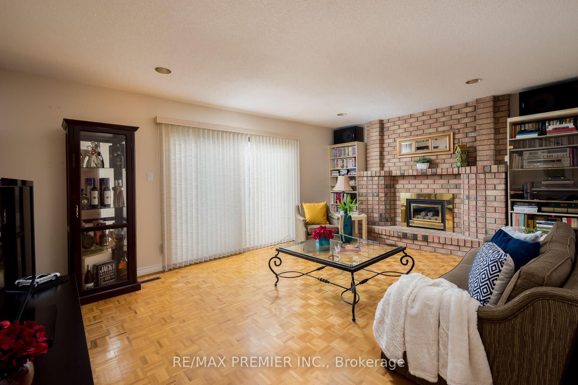 18 Squire Graham Lane