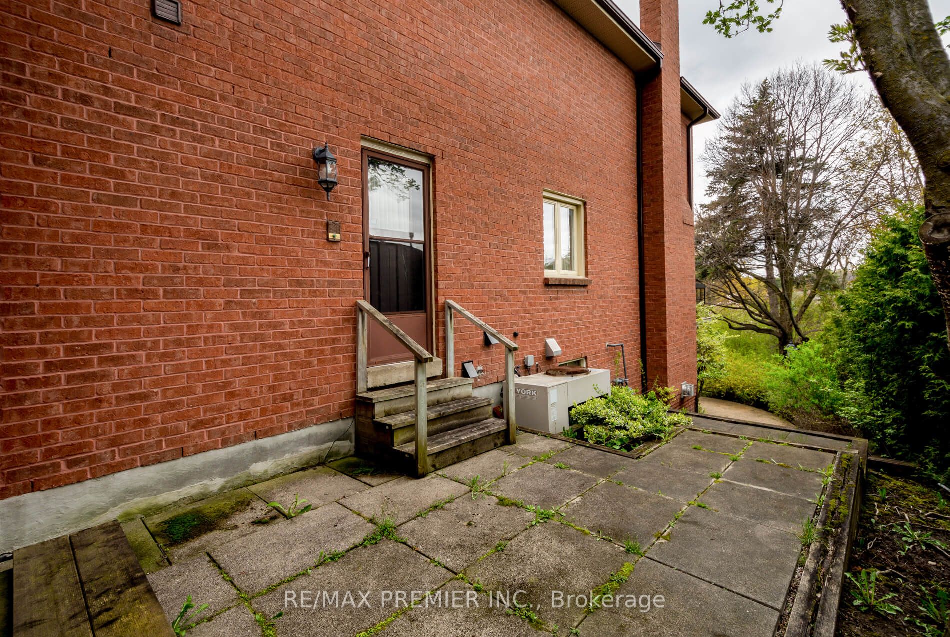 18 Squire Graham Lane