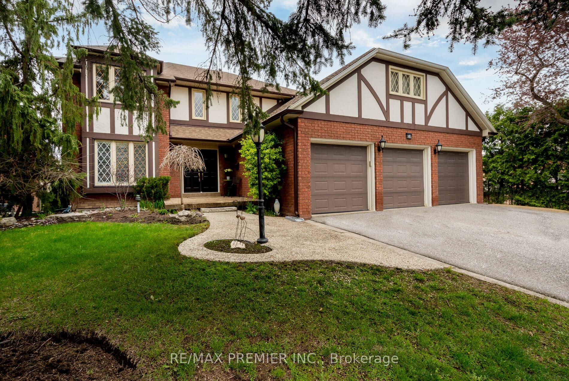 18 Squire Graham Lane