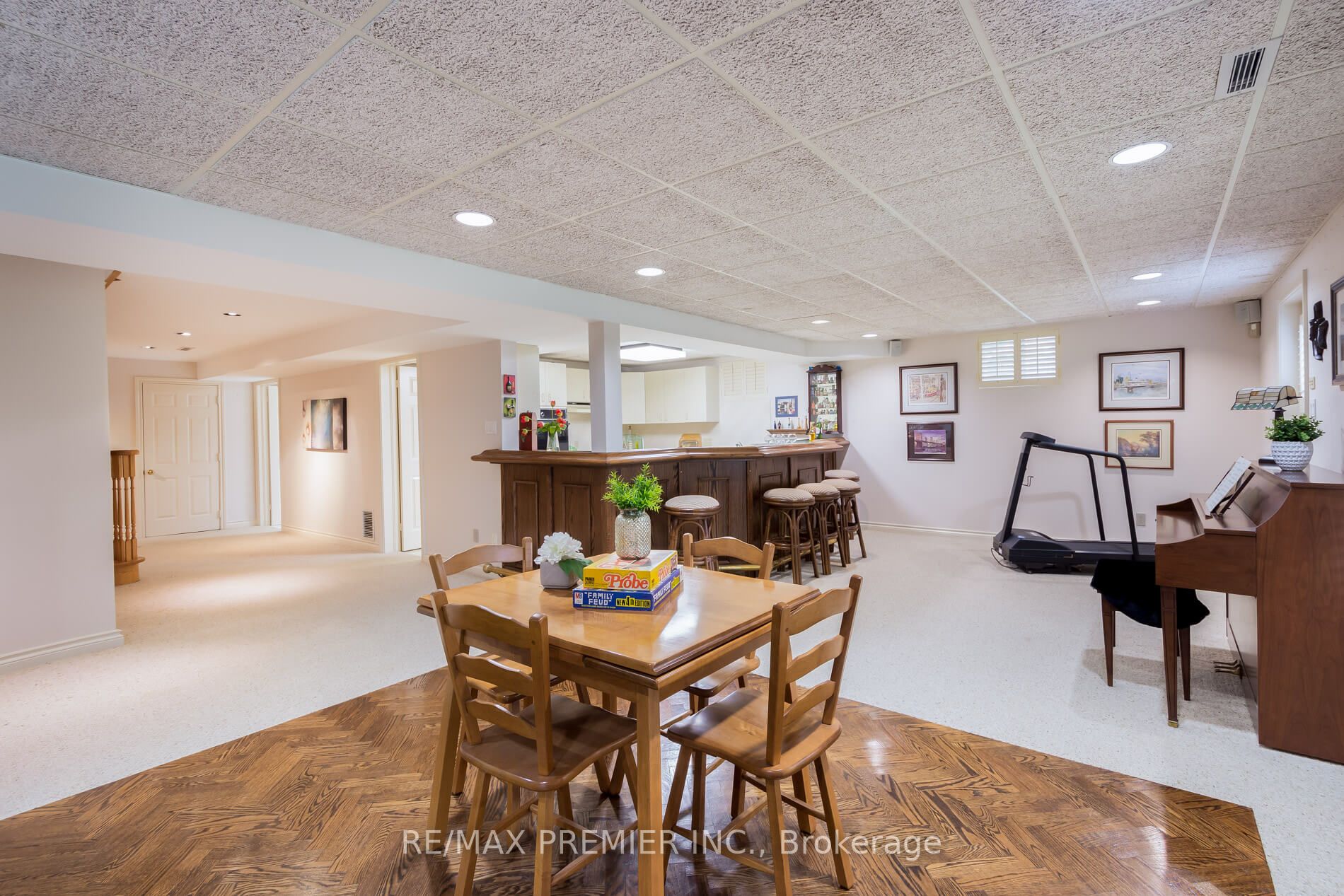 18 Squire Graham Lane