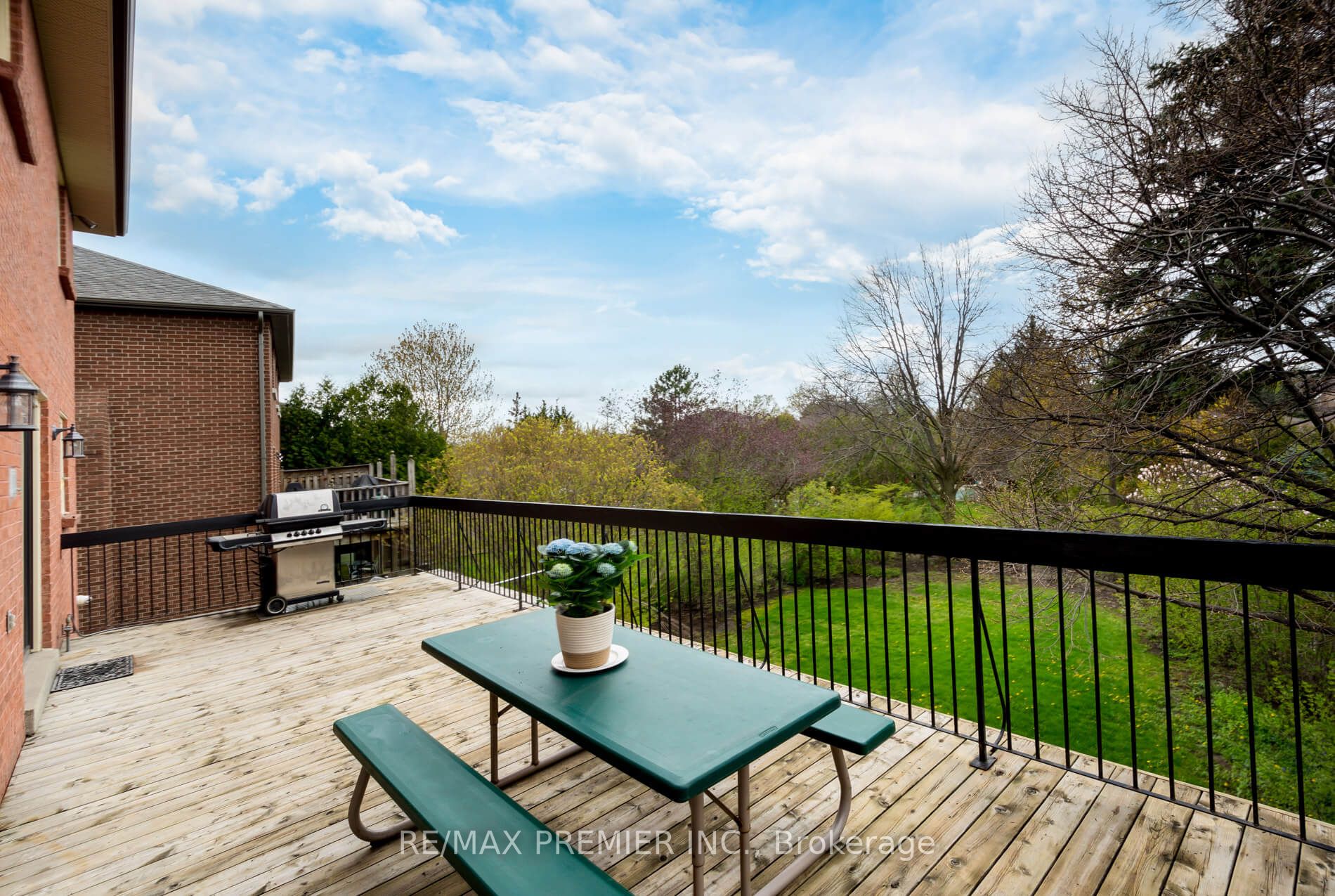 18 Squire Graham Lane